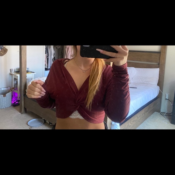 FABLETICS NEVER WORN TOP - Picture 5 of 5